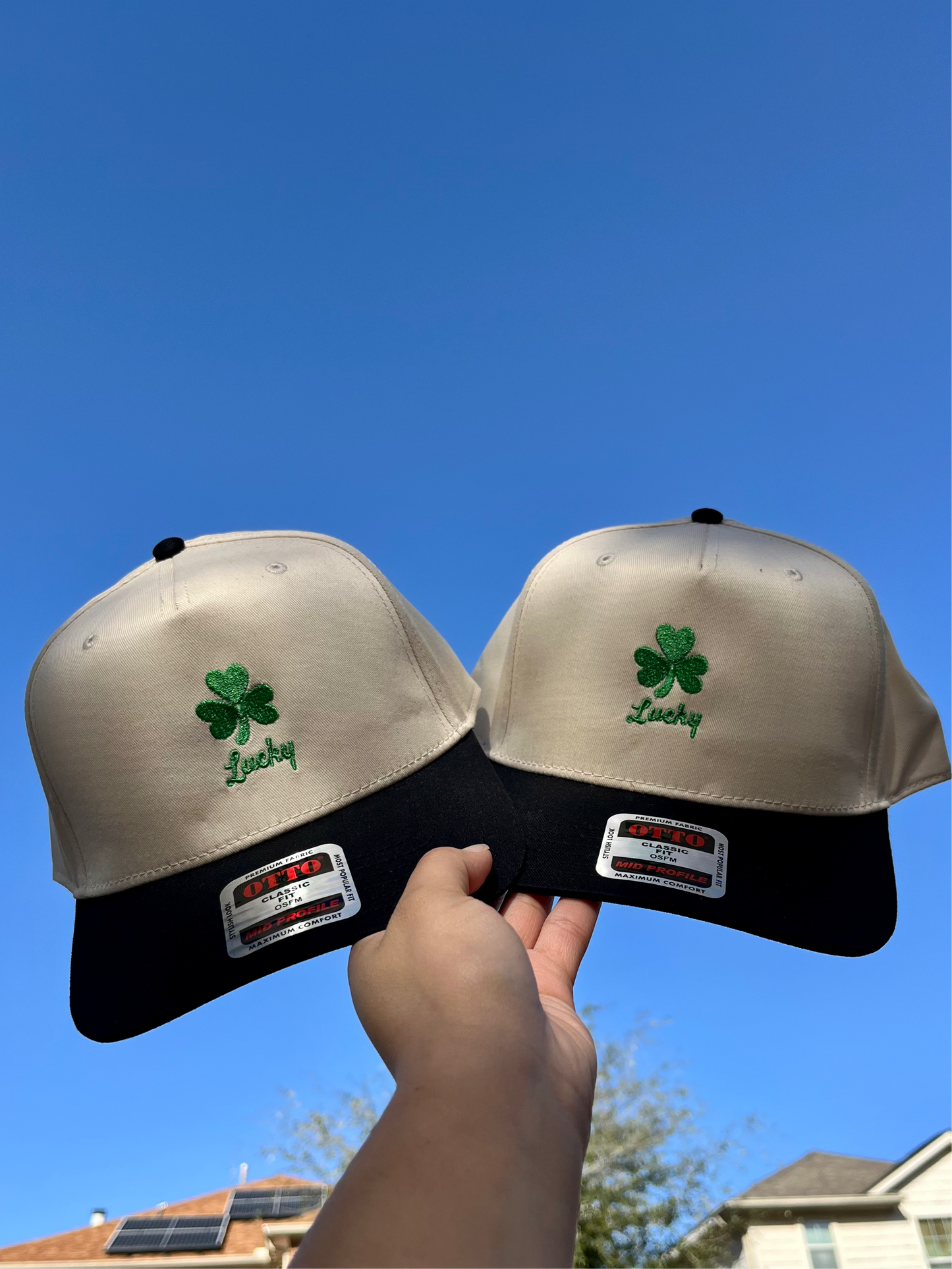 Lucky snapback